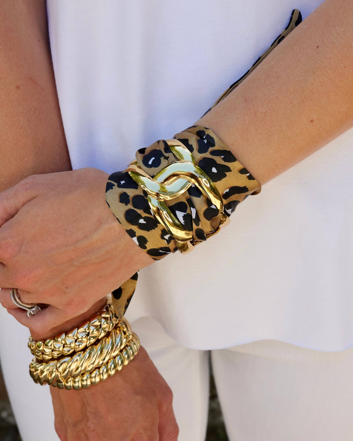 Sedgefield Scarf Bracelet Brown: Default