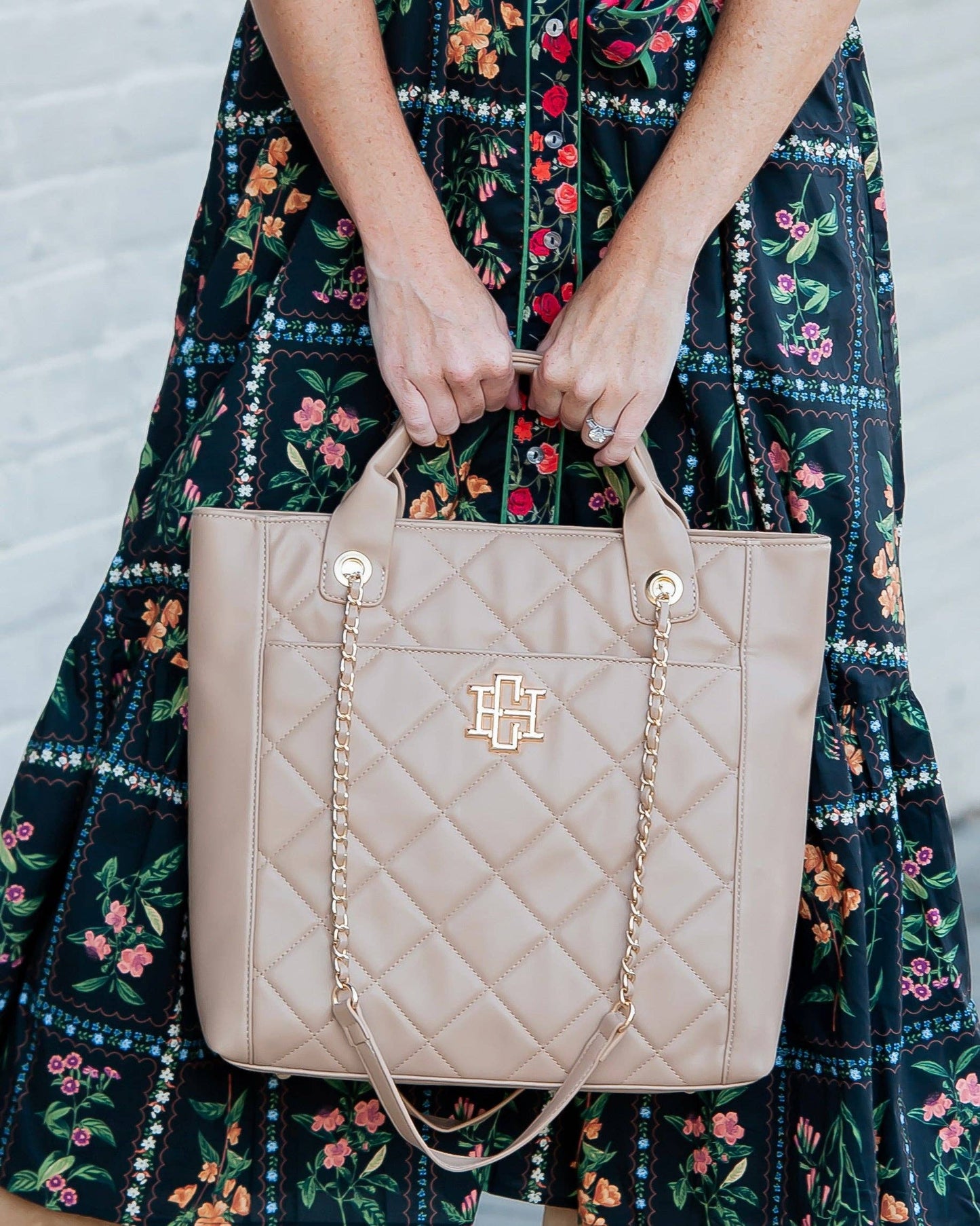 Kinzley Tote Latte LD: Default