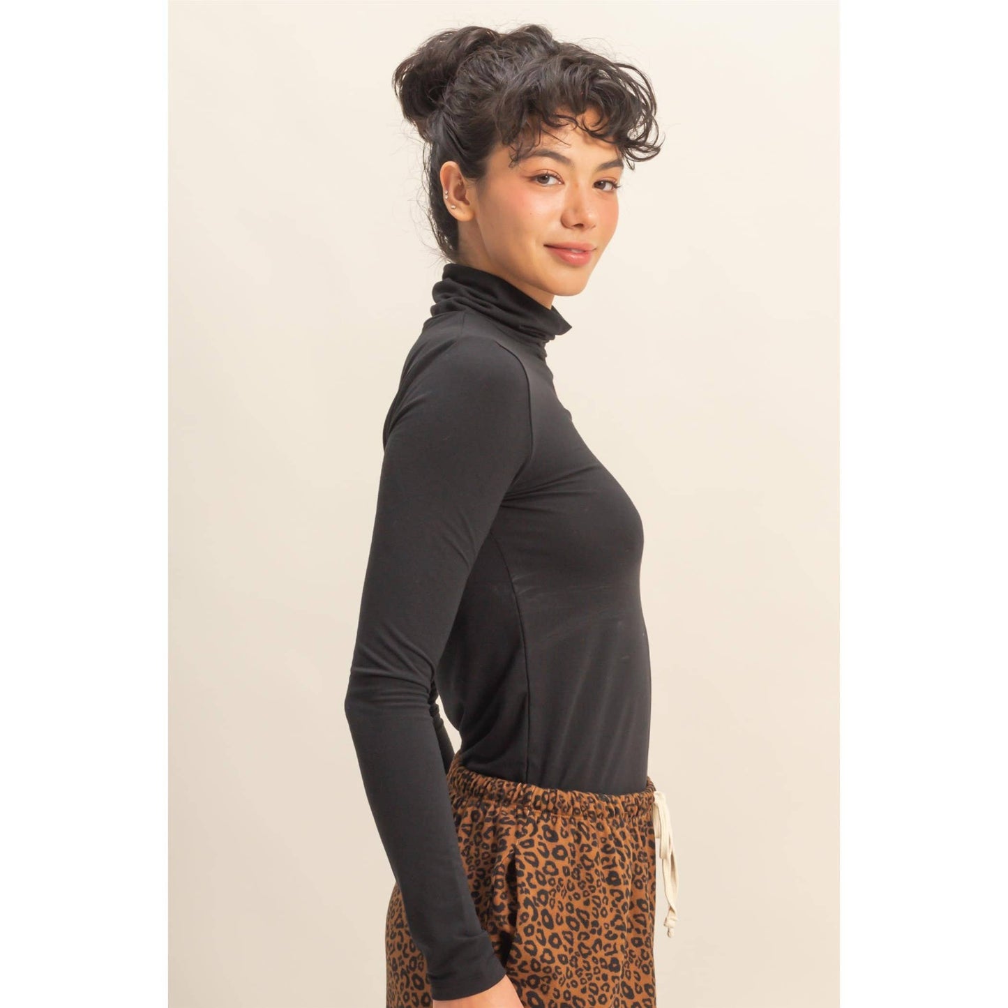 Turtleneck Long Sleeve Fitted Top: SAGE GREEN / S-M-L(2-2-2)