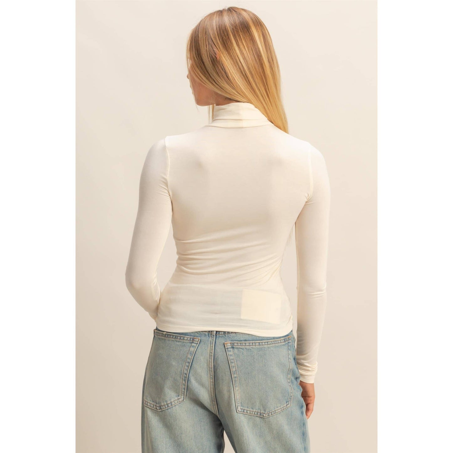 Turtleneck Long Sleeve Fitted Top: TAFFY PINK