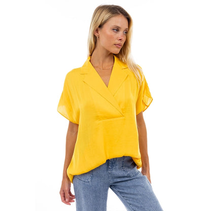 Convertible Collar Hi Lo Blouse