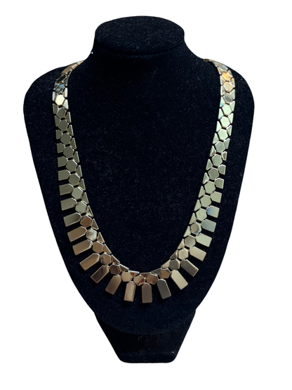 Gold Clasped Necklace