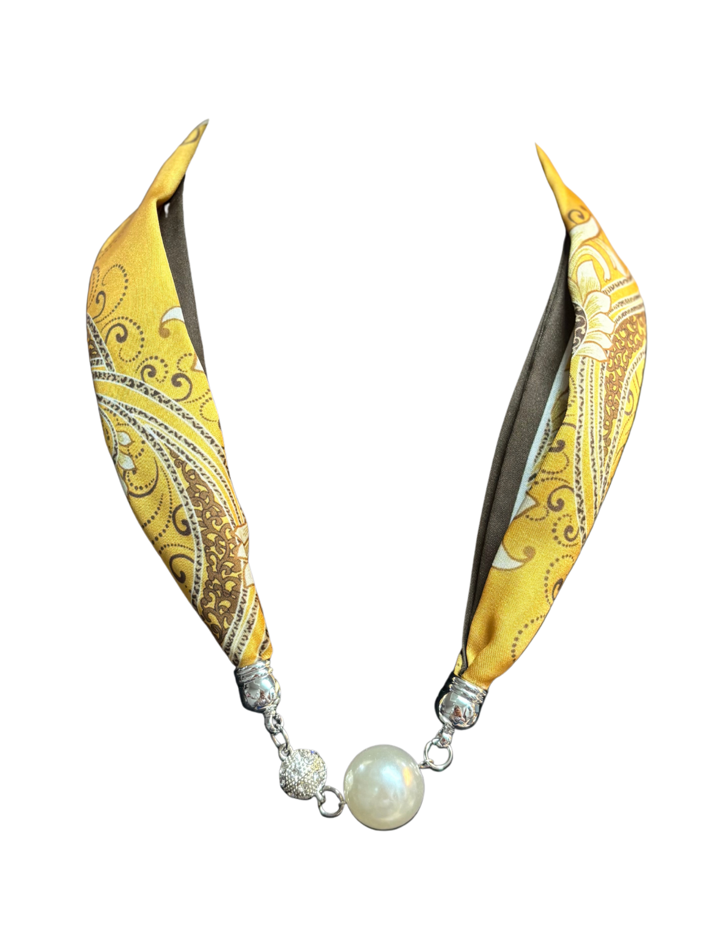 Bandana Pearl Necklace