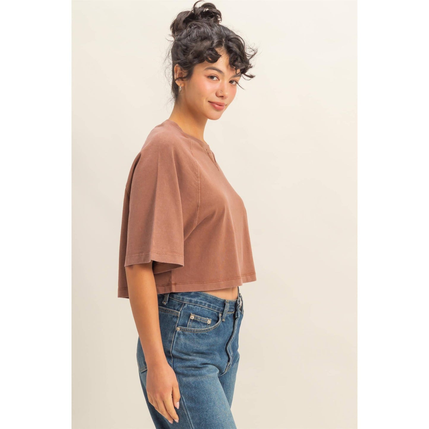 Short Sleeve Mineral Washed Cropped Tee: DARK TAUPE / S-M-L(2-2-2)