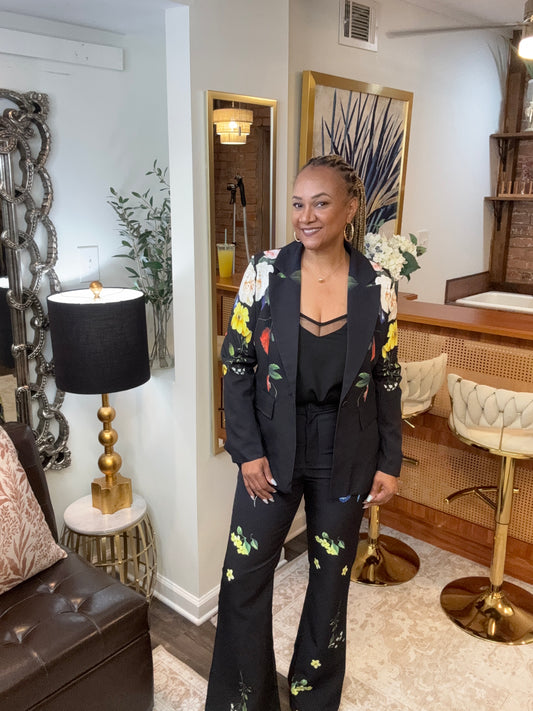 Julianne Fitted Floral Jacket/Pant Set