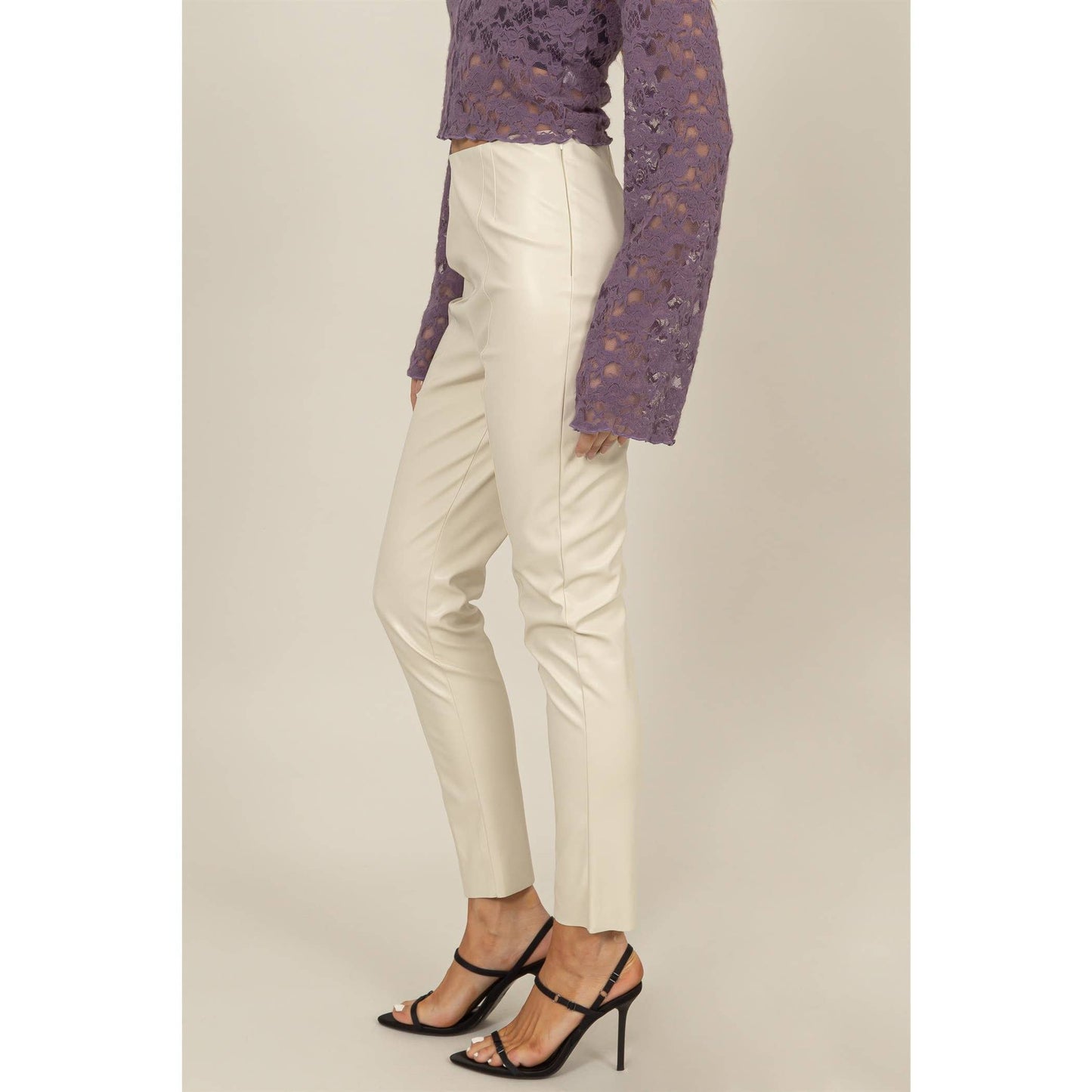 Faux Leather High-Waist Skinny Pants: CREAM / S-M-L