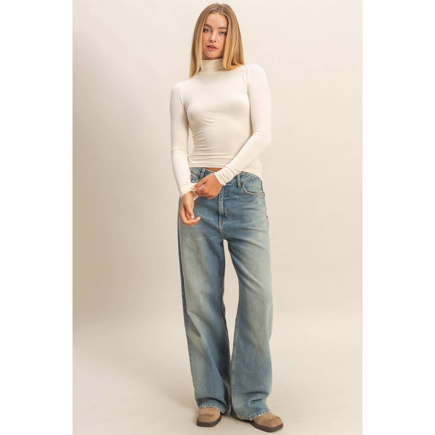 Turtleneck Long Sleeve Fitted Top: TAFFY PINK